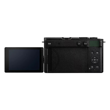 Panasonic Lumix DC-S9 Dark Olive + Lumix S 18-40mm F/4.5-6.3
